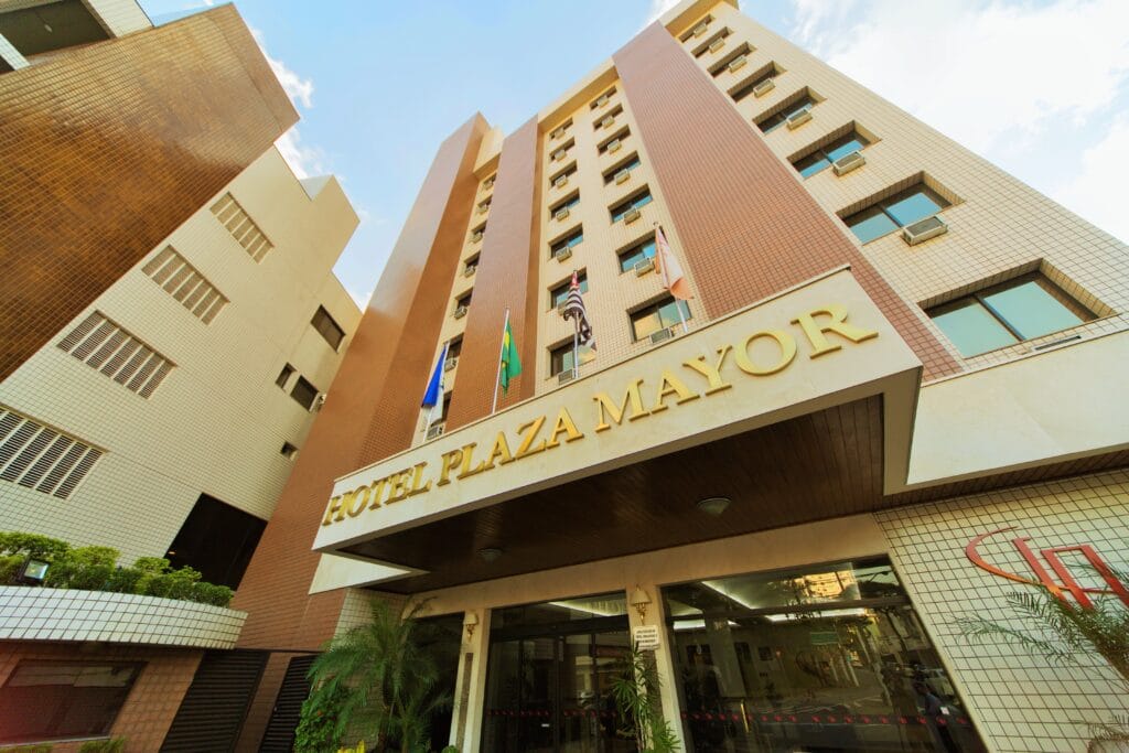 Arraial Solidário em Santo André: aproveite o evento com conforto e praticidade no centro da cidade